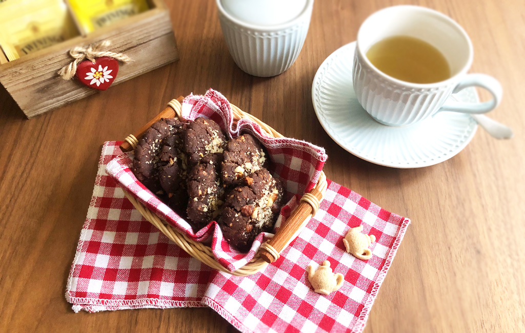 Biscotti cacao e nocciole senza glutine