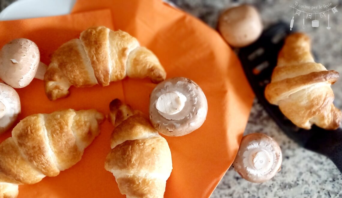 Gipfeli (cornetti) di sfoglia al prosciutto e funghi